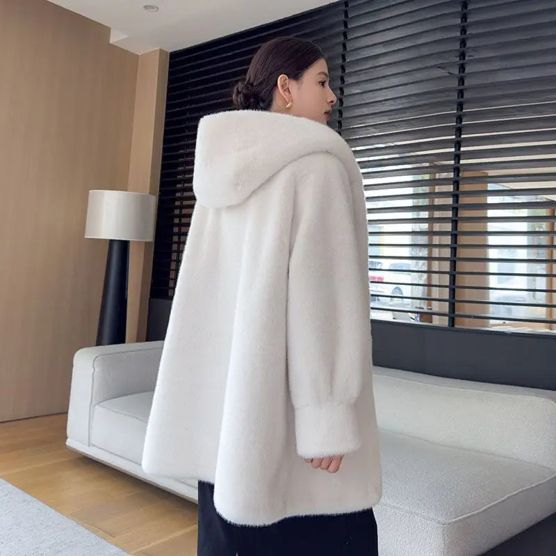 2025 Winter New Hooded Lamb Fur Coat Women Fashion Mid-Length Thick Warm Mink Velvet Jacket Female Loose Fur One Overcoat T831