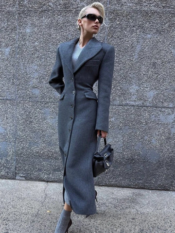 Shoulder-padded Long Wool Coat Elegant and Fashionable Structured Silhouette Women's Wool Blend Coat 2025 Winter New Arrival