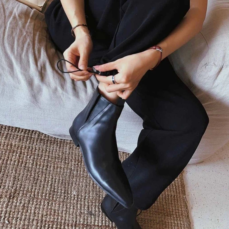 Black Genuine Leather Ankle Boots Ladies Pointed Toe Flat Bottom Chelsea Short Boots Winter Slip-On Shoes For Women Botas Mujer