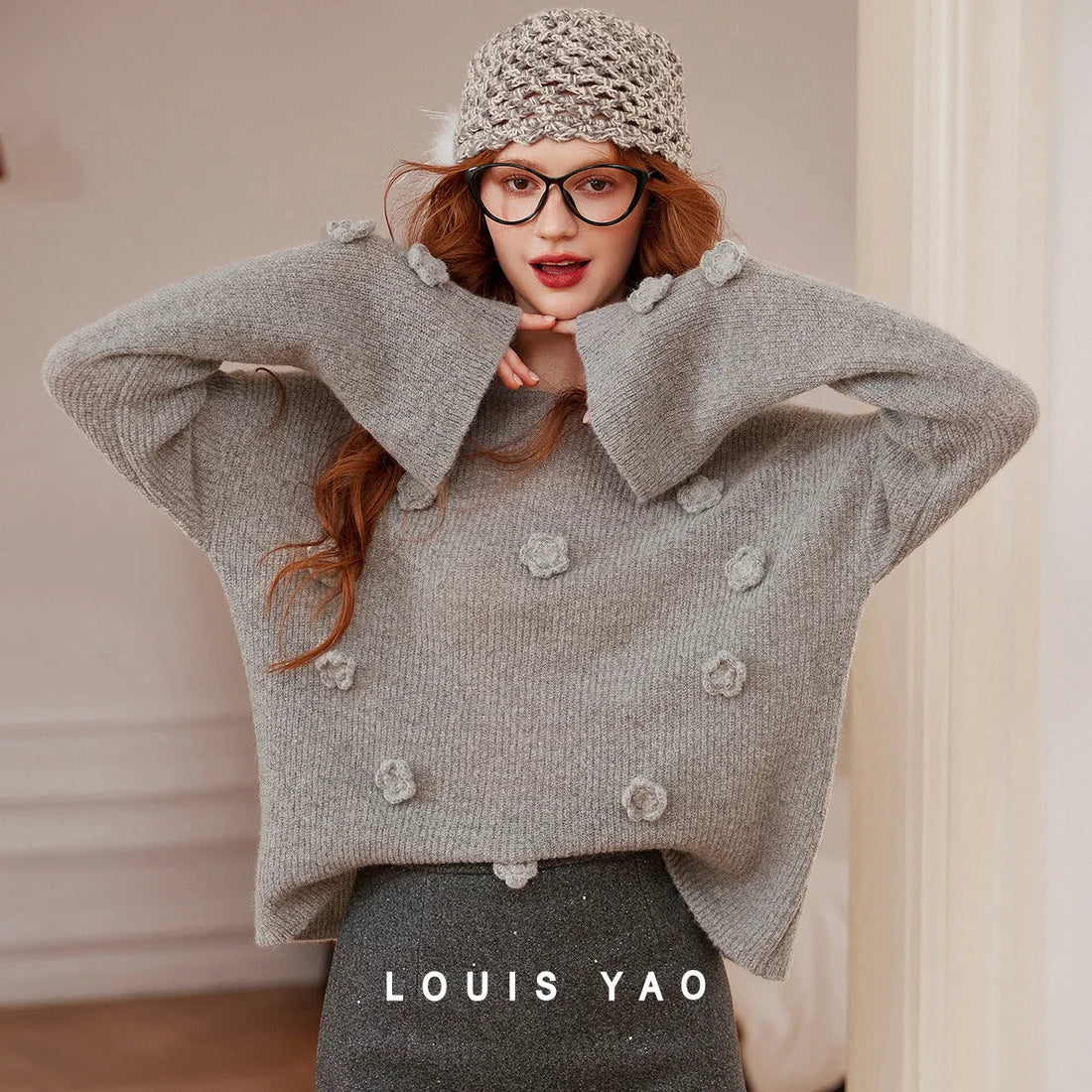 LOUIS YAO Sweet Flower Decorative Knitted Sweater 2025 Autumn/Winter Round Neck Knitted Wool Off Shoulder Sleeves Women's Top