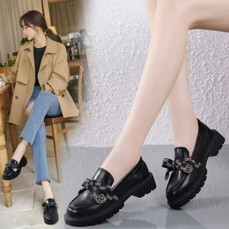 Women's Chunky Sole Loafers     British Style Round Toe Flats Metallic Buckle Decor Soft Comfort Leather Shoes Fall Fashion Sl