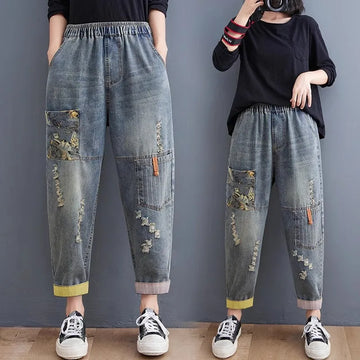 Vintage Hole Embroidery Denim Trousers Spring New Fashion Elastic Waist Pants Loose Female Casual Nine Points Harlen Jeans T1299