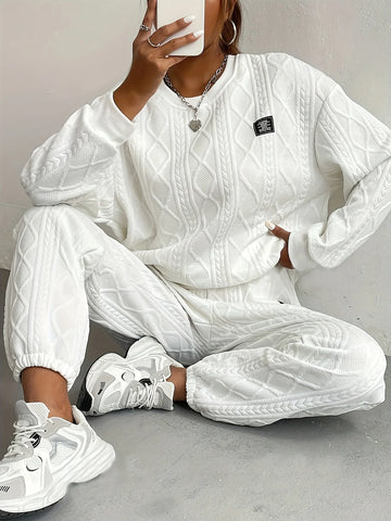 Women's patch detail textured fabric warm sweatshirt and long sleeve sports pants two-piece set