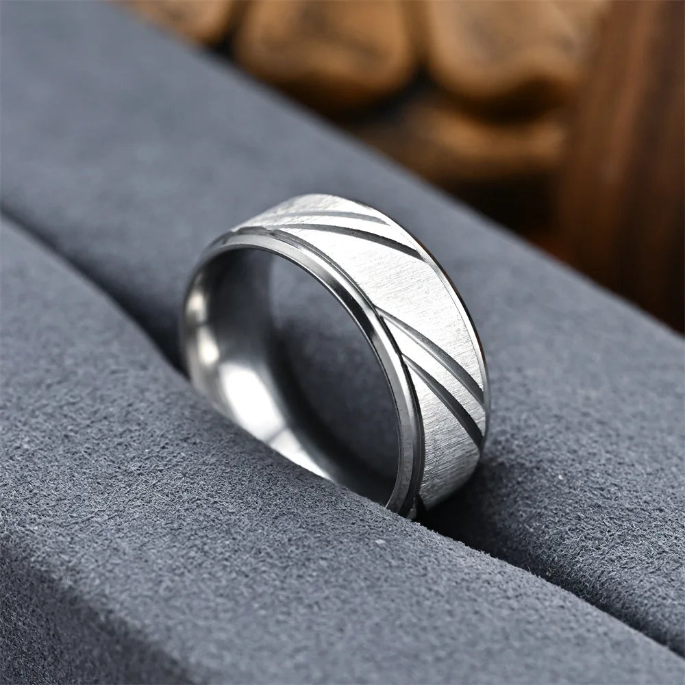 New 2025 Stainless Steel Slash Couple Rings for Women And Men Fashionable Jewelry Accessory for Wholesale