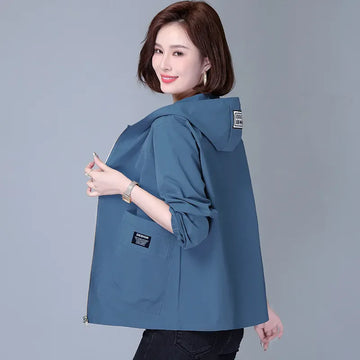 Spring And Autumn new Fashion Hooded Short Jacket Women Windbreaker Casual Middle-Aged Mom Zipper Coat Female Loose Clothes T977