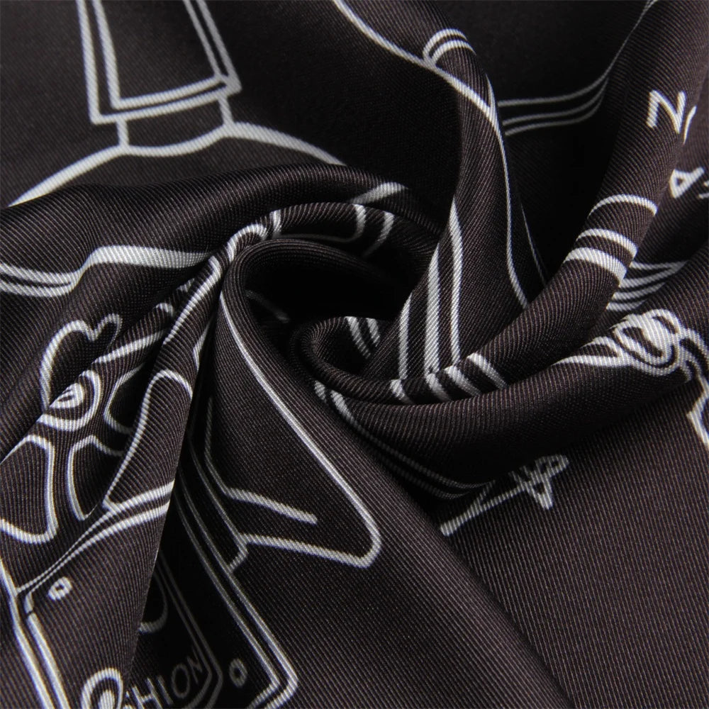New Design Letters Flowers Printed Twill Silk Scarf Square Scarves Lady Wraps Kerchief Woman Neck Shawl Wraps Echarpes 90CM
