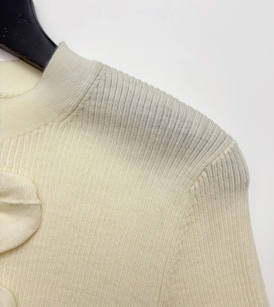 Fashion single row bow wool knitted T-shirt new round neck short sleeved top elegant elastic slim fit sweater women's pullover