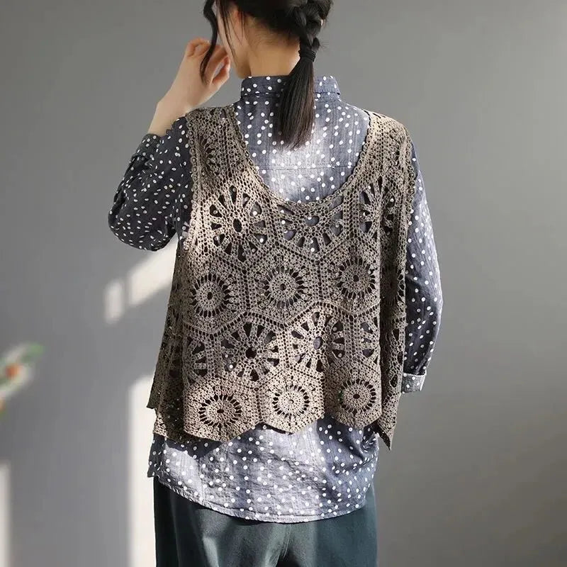 Summer New Women Hook Flower Knitted Vest Square Neck Lace Sleeveless Jacket Pullover Short Waistcoat Loose Ladies Tops T1092