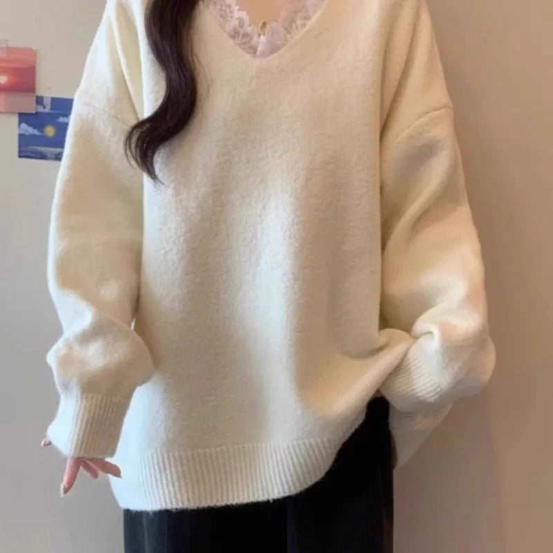 Elegant V-Neck Lace Patchwork Sweaters Women Fashion Office Lady Solid Knitted Pullover Loose-Fit Pullover Soft Knitted Pullover