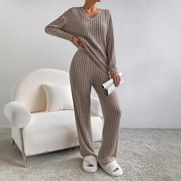 Two-piece Women's 2025 Autumn New Fashion Casual Straight Pants Loose V-neck Ribbed Knit Set