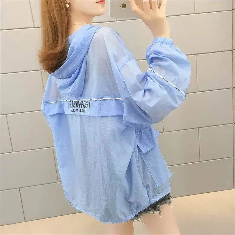 Women Hooded Sun Protection clothing Summer New Loose Breathable Jacket Fashion Thin Uv Protection Tops Female Outerwear T974