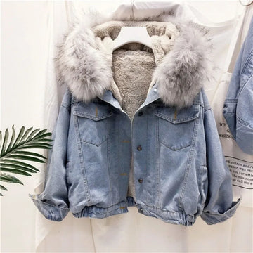 2025 New Winter Vintage Women Velvet Thick Denim Jacket Korean Big Faux Fur Collar Hooded Jean coat Female Casual Outwear T395