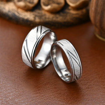 New 2025 Stainless Steel Slash Couple Rings for Women And Men Fashionable Jewelry Accessory for Wholesale