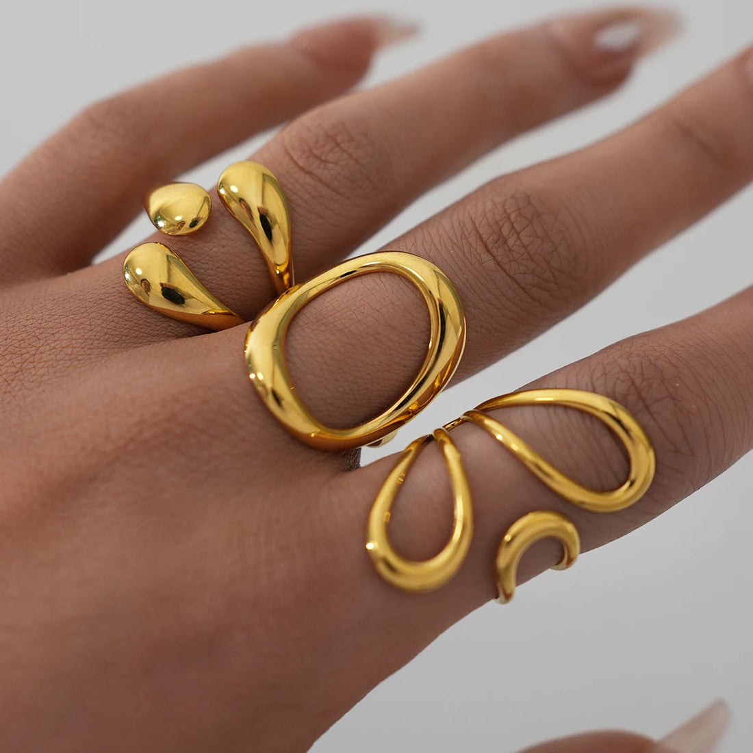 Fashion Minimalist Large Rings For Women Stainless Steel Gold Plated Waterproof Hip-hop Women's Finger Ring Aesthetic Jewelry