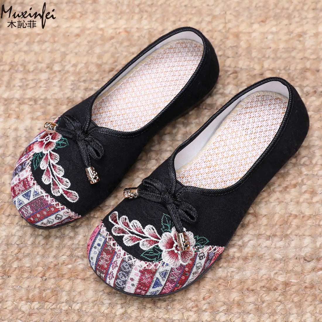 Women's Shoes Versatile Spring New Embroidered Cloth Shoes Soft Flat Bottom Comfortable Warm Comfortable Casual Women's Shoes
