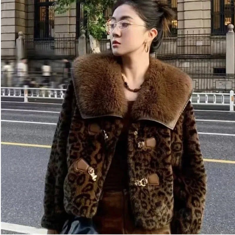 High Quality 2026 Fashion Fur Collor Mink Fur Jacket New Short Fur Design Thick And Warm Leopard Print Coat Imitating Fur Coat