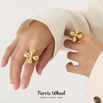 Vintage Flower Rings for Women Stainless Steel Index Ring Exaggerated Style Handwear Romantic Girl Gift Jewelry